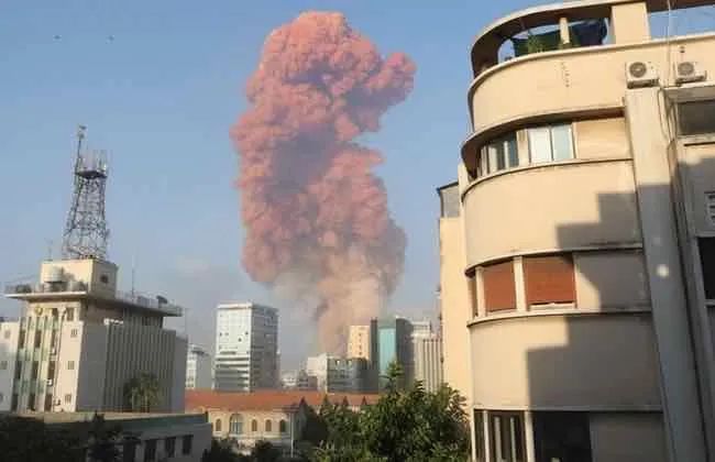 73人死亡3000多人受伤!黎巴嫩首都发生巨大爆炸,现场升起蘑菇云