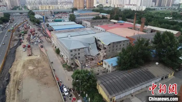 哈尔滨仓库坍塌事故被困9人全部搜出,无人幸存……