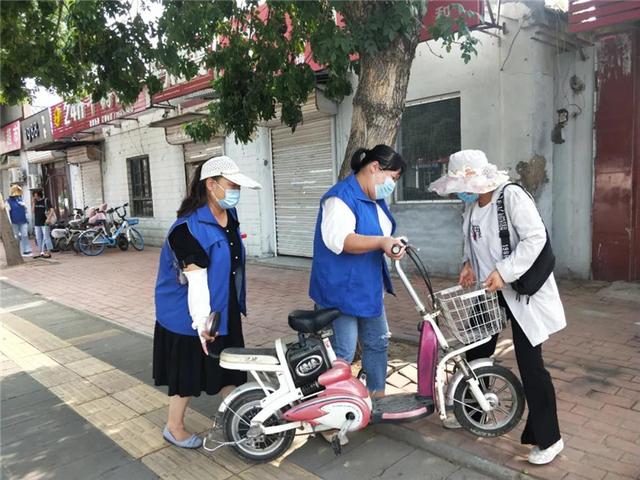 滨州市滨城区市西街道开展公共卫生整治志愿服务活动