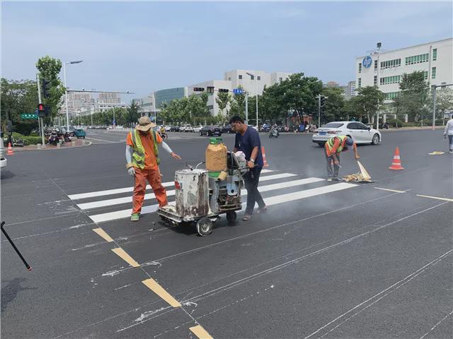 威海市交警支队:汇集文明合力,让城市“动脉”畅通起来