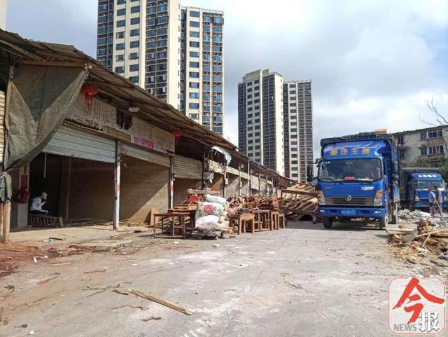 拆!违建十多年的燎原建材市场将拆除,门面存在安全隐患