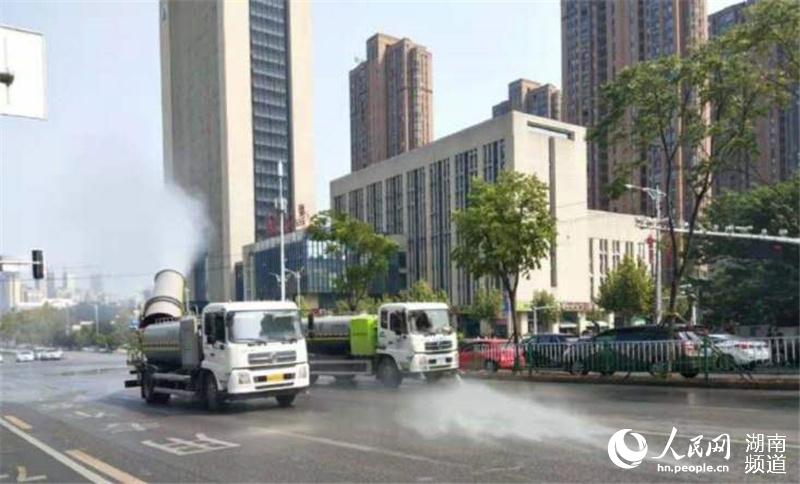管住尘土赢蓝天!雨花区狠抓扬尘污染治理实践