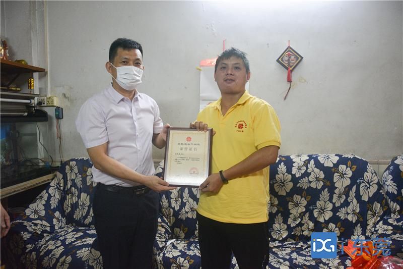 石龙28岁小伙捐献造血干细胞:能帮到别人,非常开心!