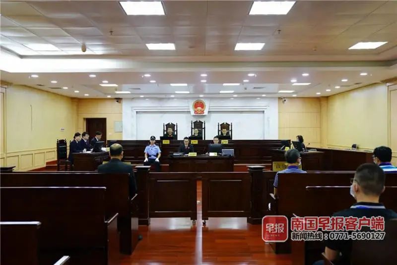 受贿700多万元、包庇涉黑组织…玉林市原副市长、公安局局长李庄浩受审