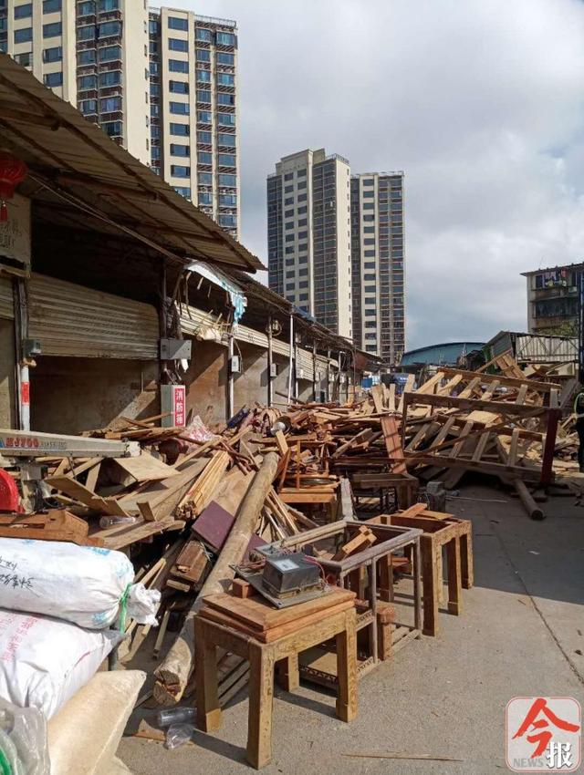 拆!违建十多年的燎原建材市场将拆除,门面存在安全隐患