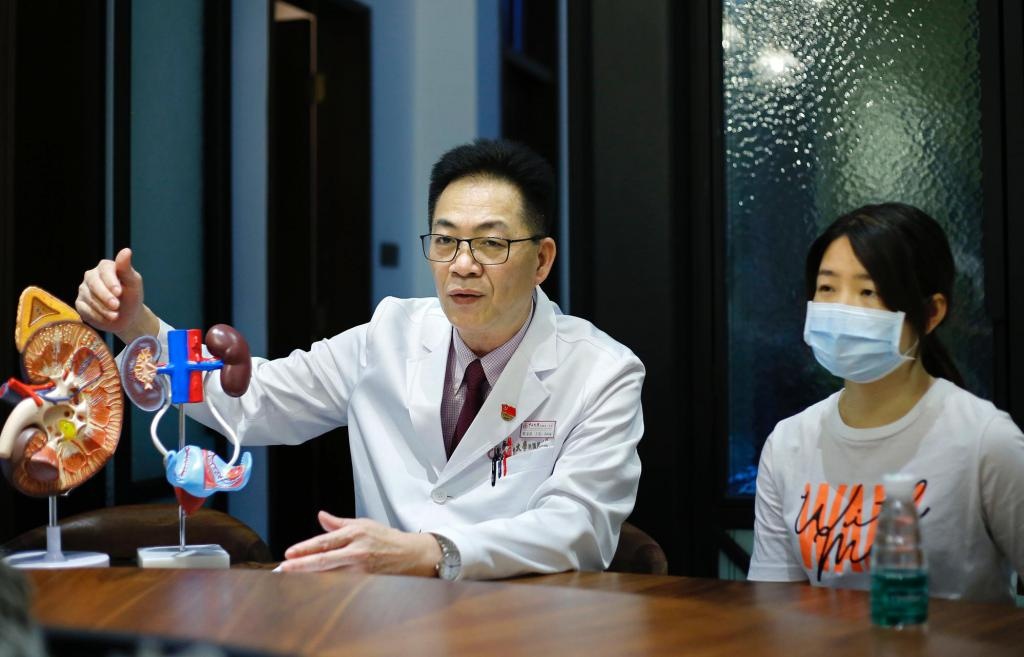 肾门巨大错构瘤危及生命,中山一院泌尿外科团队成功“拆弹”