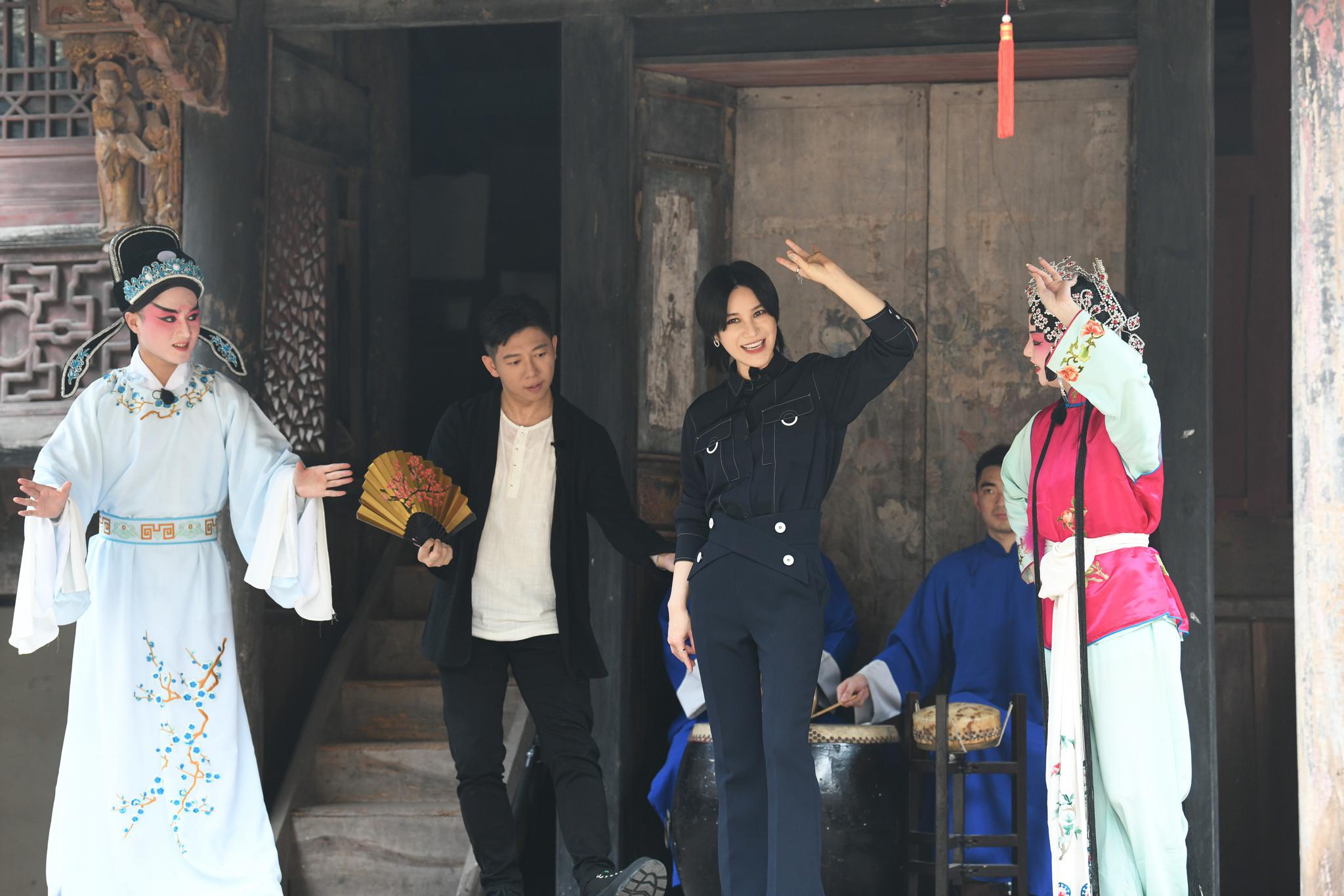 《还有诗和远方》首播,尚雯婕古诗新唱《游仙吟》首发