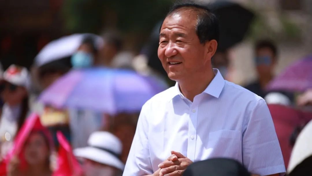 今晚播出《扶贫第一线》-- 七彩丹霞 美丽