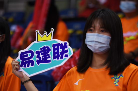 超越姚明成为CBA历史盖帽王,易建联带领广东队挺进总决赛休闲区蓝鸢梦想 - Www.slyday.coM 超越姚明成为CBA历史盖帽王,易建联带领广东队挺进总决赛休闲区蓝鸢梦想 - Www.slyday.coM