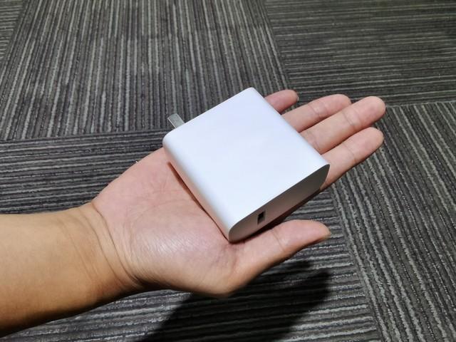 iqoo5 pro充电头 4dda-iyywcsz3434132.jpg