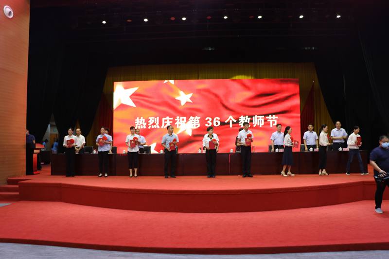 古诗词APP定制开发功能特色