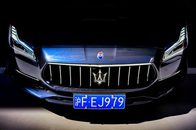 男人爱性能,女人更爱奢侈品,霸道总裁最懂你心