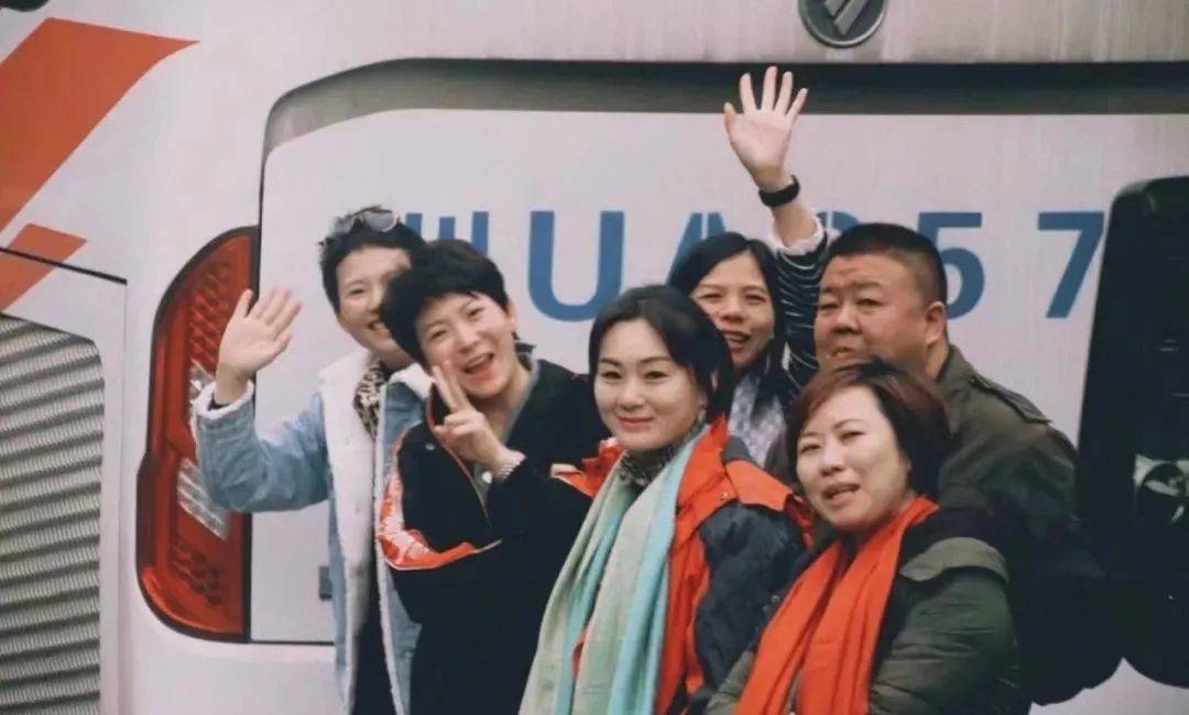 子弟兵所到之处,人民群众的敬礼太煽情了休闲区蓝鸢梦想 - Www.slyday.coM 子弟兵所到之处,人民群众的敬礼太煽情了休闲区蓝鸢梦想 - Www.slyday.coM