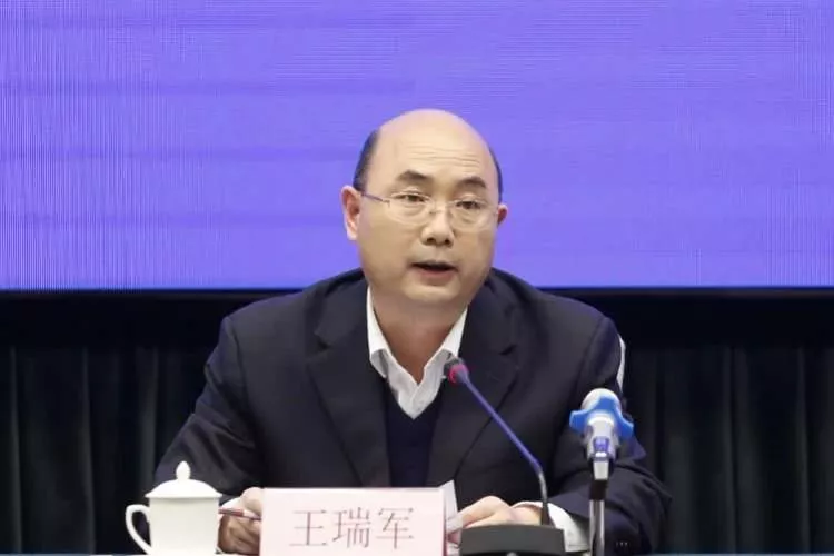 当选市长不到4个月,他拟任市委书记