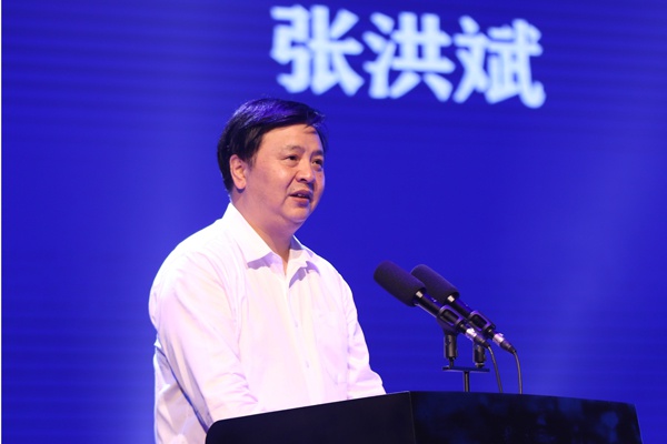 中共重庆市委宣传部副部长,市电影局局长张洪斌.