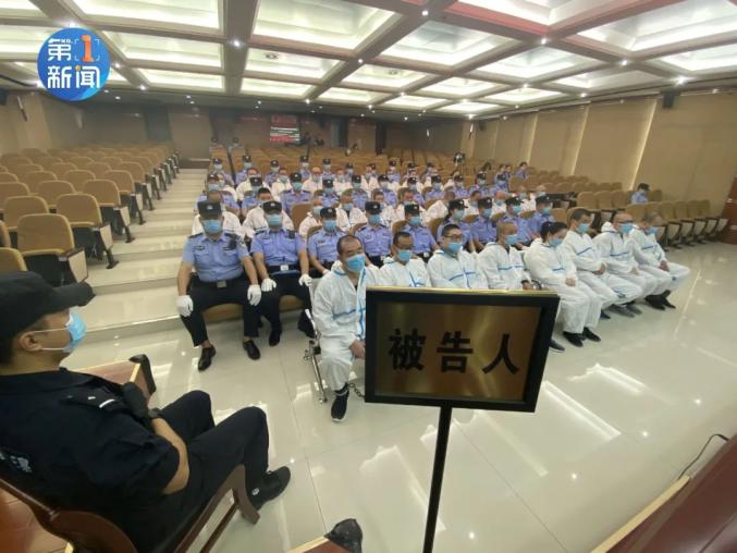 一家四人齐做村霸横行乡里西安一农村涉黑团伙29人获刑