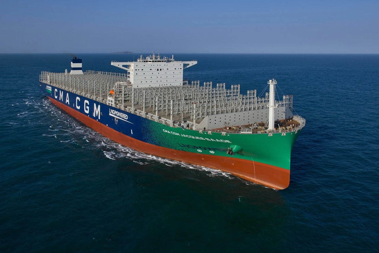 全球首艘23000箱双燃料超大型集装箱船“达飞雅克·萨德”号 中国船舶七O八所公众号图
