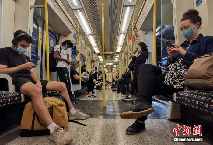 ����ͼ���׶ص����ϵĳ˿�����������ǿ�ƹ涨������֡� �����緢 ����ط ��