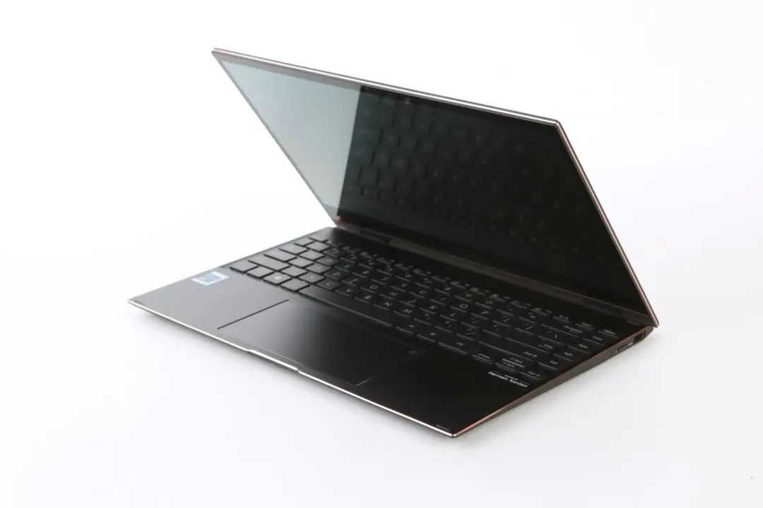 e2cf-izwfpyt1048244.jpg