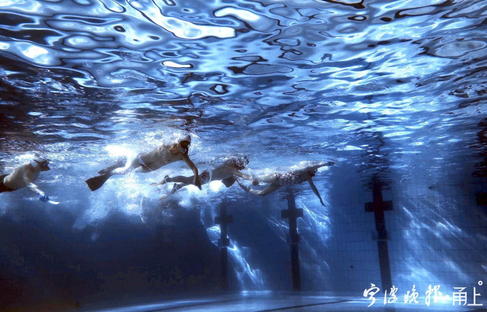 比花样游泳还好看!宁波“人鱼姑娘”进入这项运动的国家队了休闲区蓝鸢梦想 - Www.slyday.coM 比花样游泳还好看!宁波“人鱼姑娘”进入这项运动的国家队了休闲区蓝鸢梦想 - Www.slyday.coM