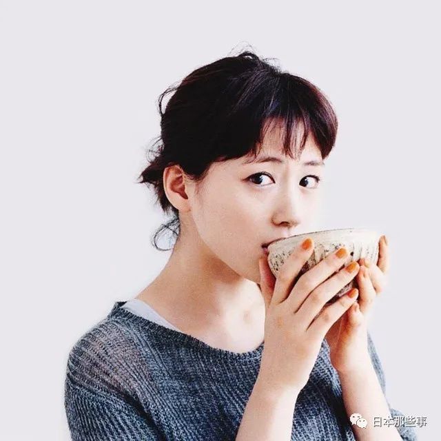 再次被问及与鲁敏宇恋情 绫濑遥微笑否认热爱传闻