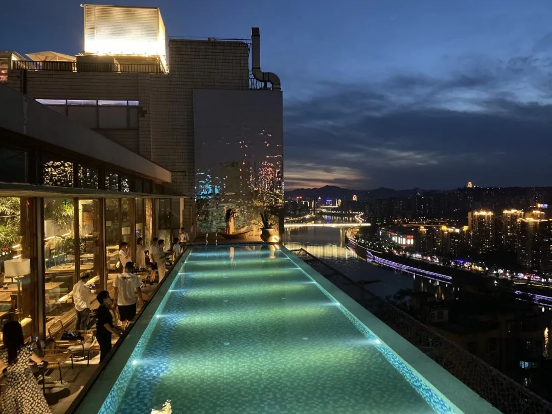 山与城丨重庆人的夜市情怀