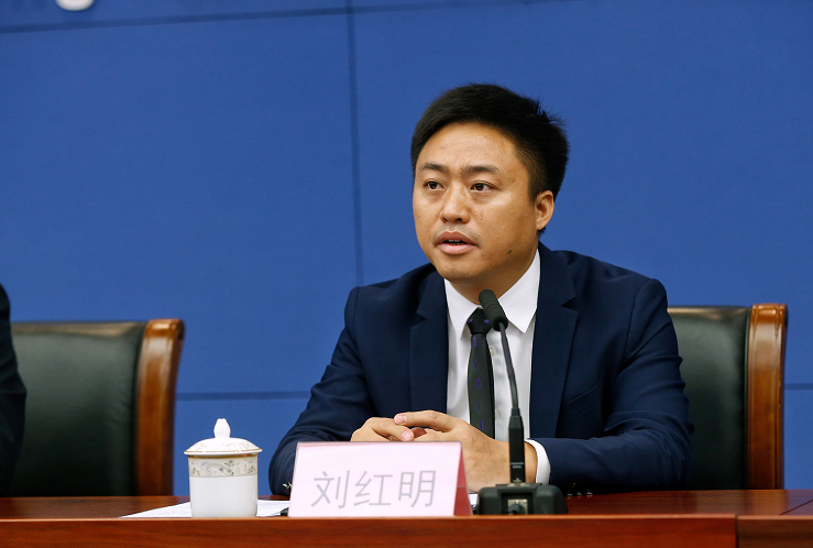 【问答】昔日建卡贫困户,如今致富带头人,他怎么做到的?