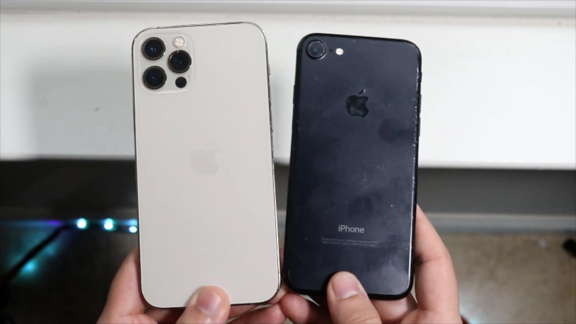 iphone12和7p尺寸对比,iphone12尺寸对比 iphone12pro和iphone7真机深度对比:差价5800元,你会如何选?