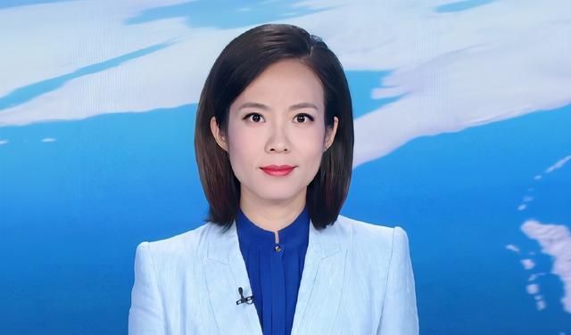 央视"新国脸"宝晓峰,首秀收获好评,或许将"取代"欧阳夏丹?