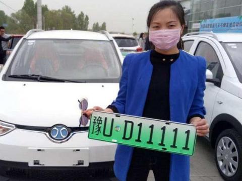 第一批吃螃蟹上绿牌的车主，现在怎样了？车主哭诉：真养不起