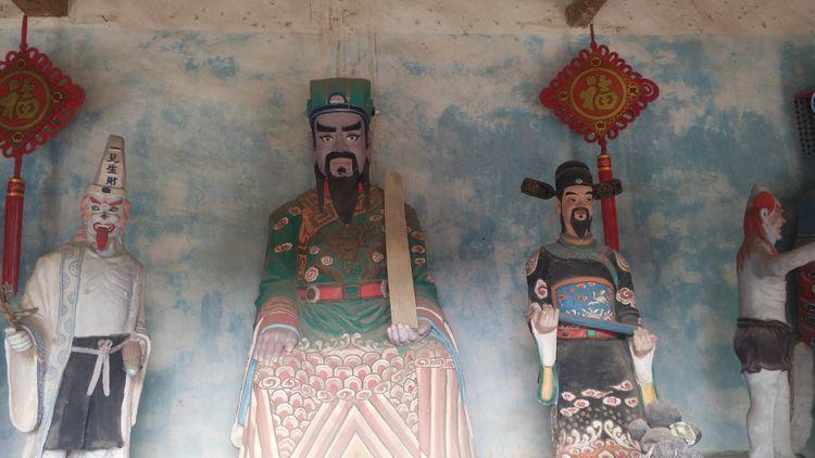 辛东方镜头下的东岳泰山庙泰山爷黄飞虎的故事