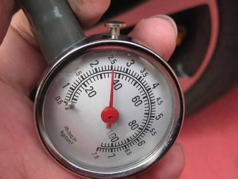 天冷了,你的胎压调到2.5吗?