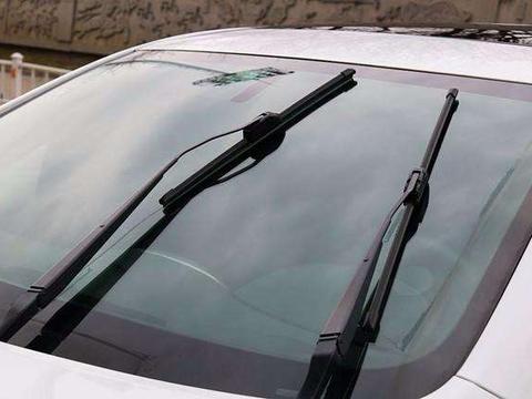 雨刷的寿命有多长？为什么有的雨刷经常坏？