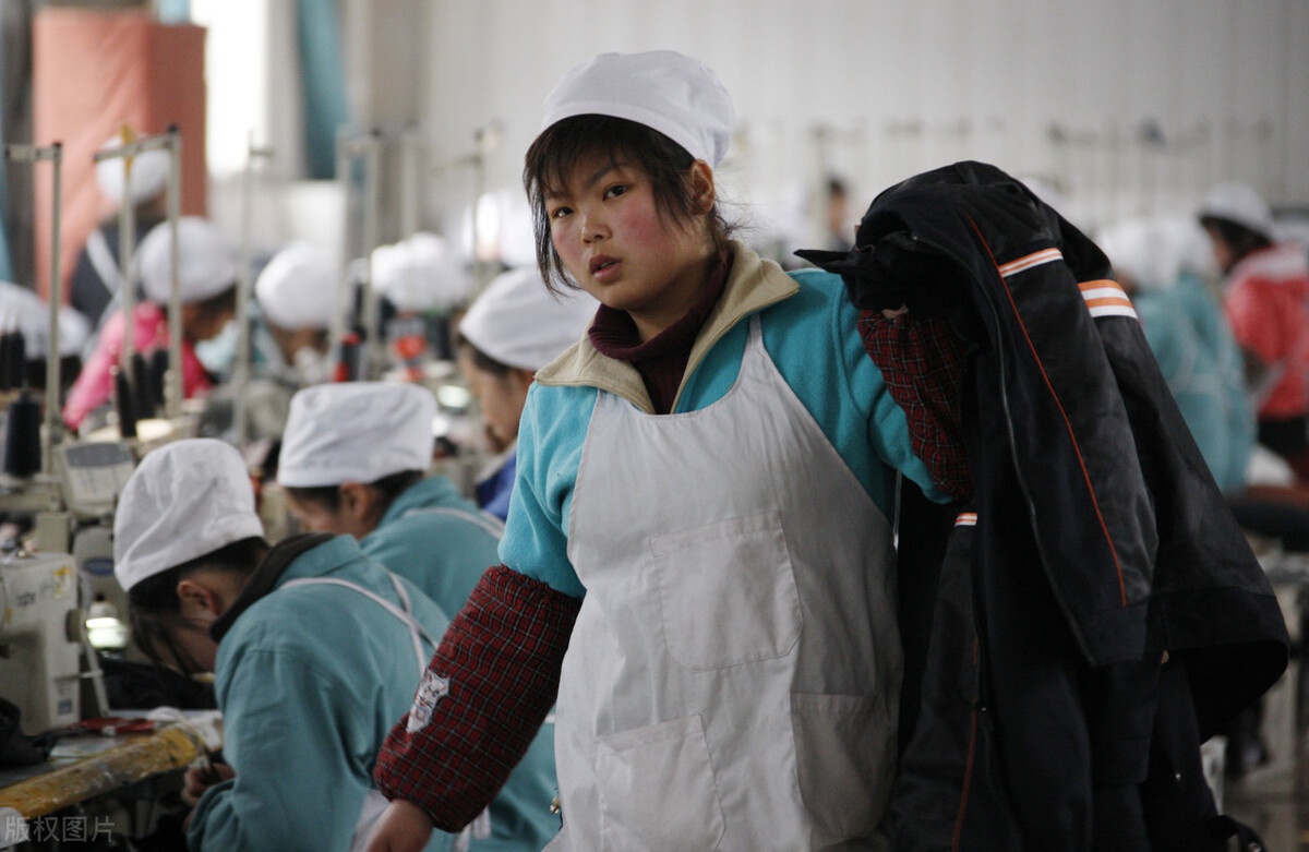 工厂迎来女工荒越来越多女工都离开工厂她们都去哪儿了