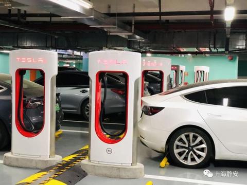 近期停车还有优惠！全球最大特斯拉超级充电站落户上海静安