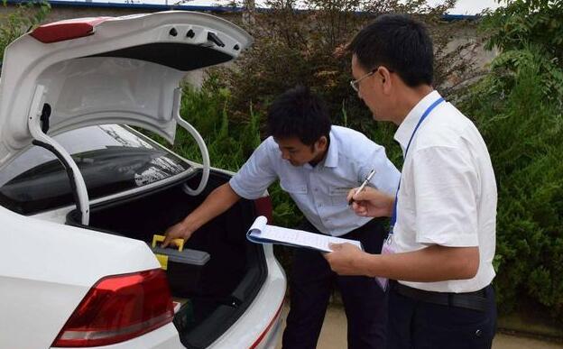 月薪多少才敢买十万的车？低于一个数不要想，基本就是车在玩你