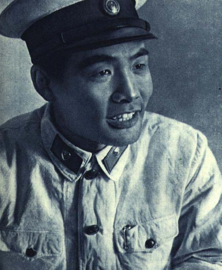 老照片60年代的警察忠心耿耿为人民 洪水 警察 陈春贵 新浪新闻