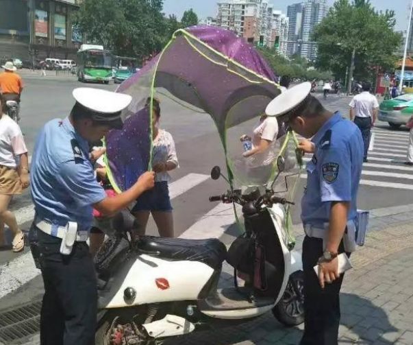 电动车替代品来了！不限行不罚款，8块钱跑100公里，赶紧安排