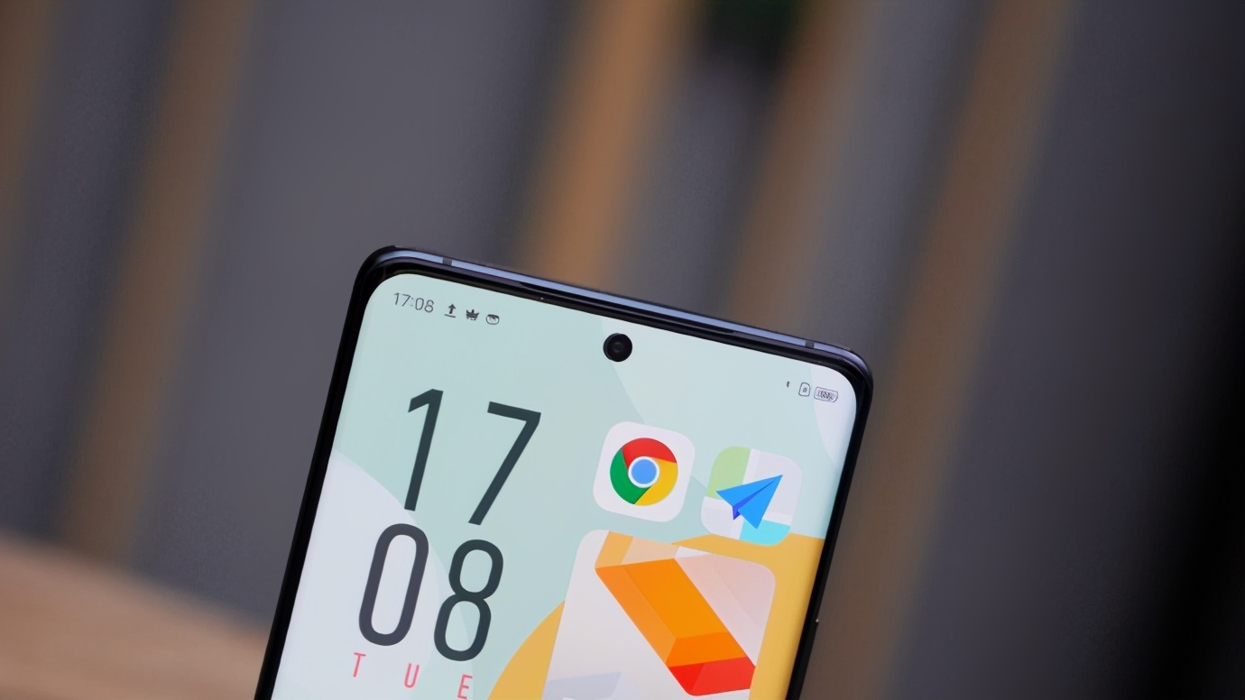 vivox60pro桌面壁纸,vivox60精美桌面壁纸 首先,我们来说一说常规升级,屏幕方面,vivo x60 pro 配备了一块 6.