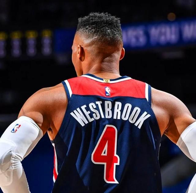 威少又要换队了!nba名记曝奇才队受够威少,与肯巴沃克换东家