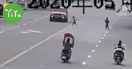 3岁女童横穿马路10次后被撞:耽误一个孩子,就是让他不守规则休闲区蓝鸢梦想 - Www.slyday.coM 3岁女童横穿马路10次后被撞:耽误一个孩子,就是让他不守规则休闲区蓝鸢梦想 - Www.slyday.coM