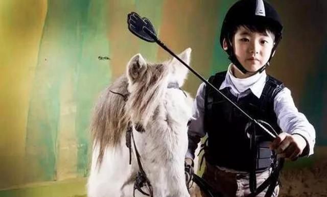 李玫瑾:这三种“兴趣班”父母再有钱也别给孩子报,完全是智商税休闲区蓝鸢梦想 - Www.slyday.coM 李玫瑾:这三种“兴趣班”父母再有钱也别给孩子报,完全是智商税休闲区蓝鸢梦想 - Www.slyday.coM