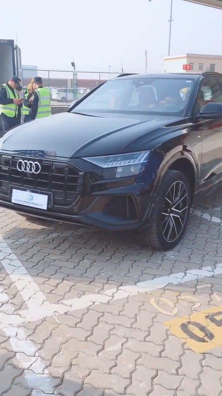 奥迪又出新车了，实拍全新奥迪Q8，这外形真霸气！