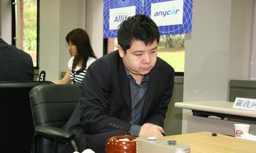罗洗河的高光时刻不多成绩也不如常昊稳定