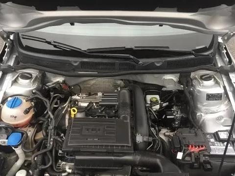 汽车发动机声音越来越大？维修工支招：有四个地方要检查