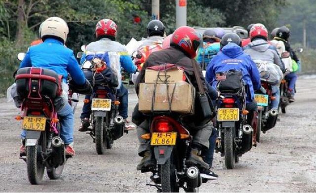 电动车比摩托车更省钱？一组对比揭晓答案，摩友：别再自欺欺人