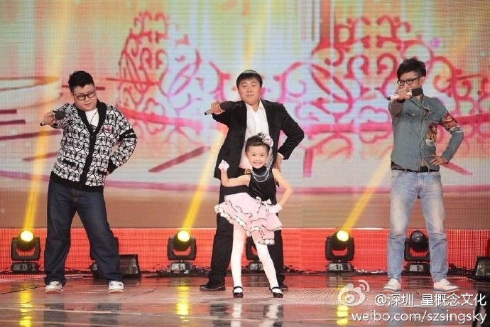 还记得《小戏骨红楼梦》里的林黛玉吗？她13岁腿好长！