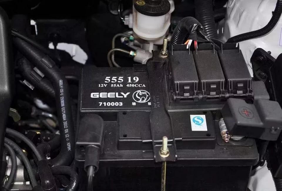 冬季汽车蓄电池保养技巧