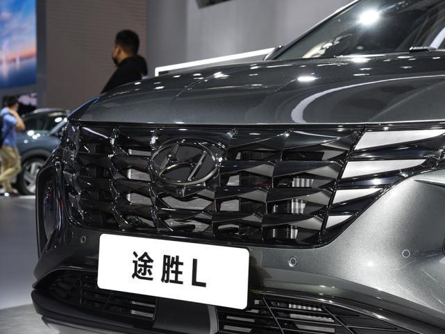2021款现代途胜l亮相,1.6t 8at,车友:放弃crv就等它
