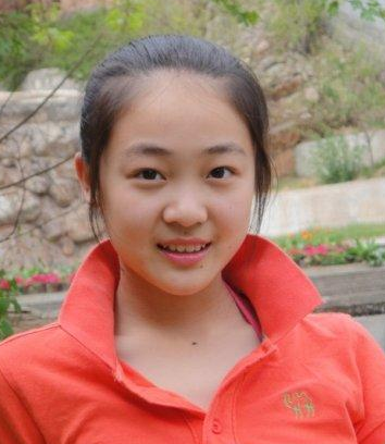 还记得《暖春》里的小花吗? 长大后的她美得太惊艳, 神似郑爽